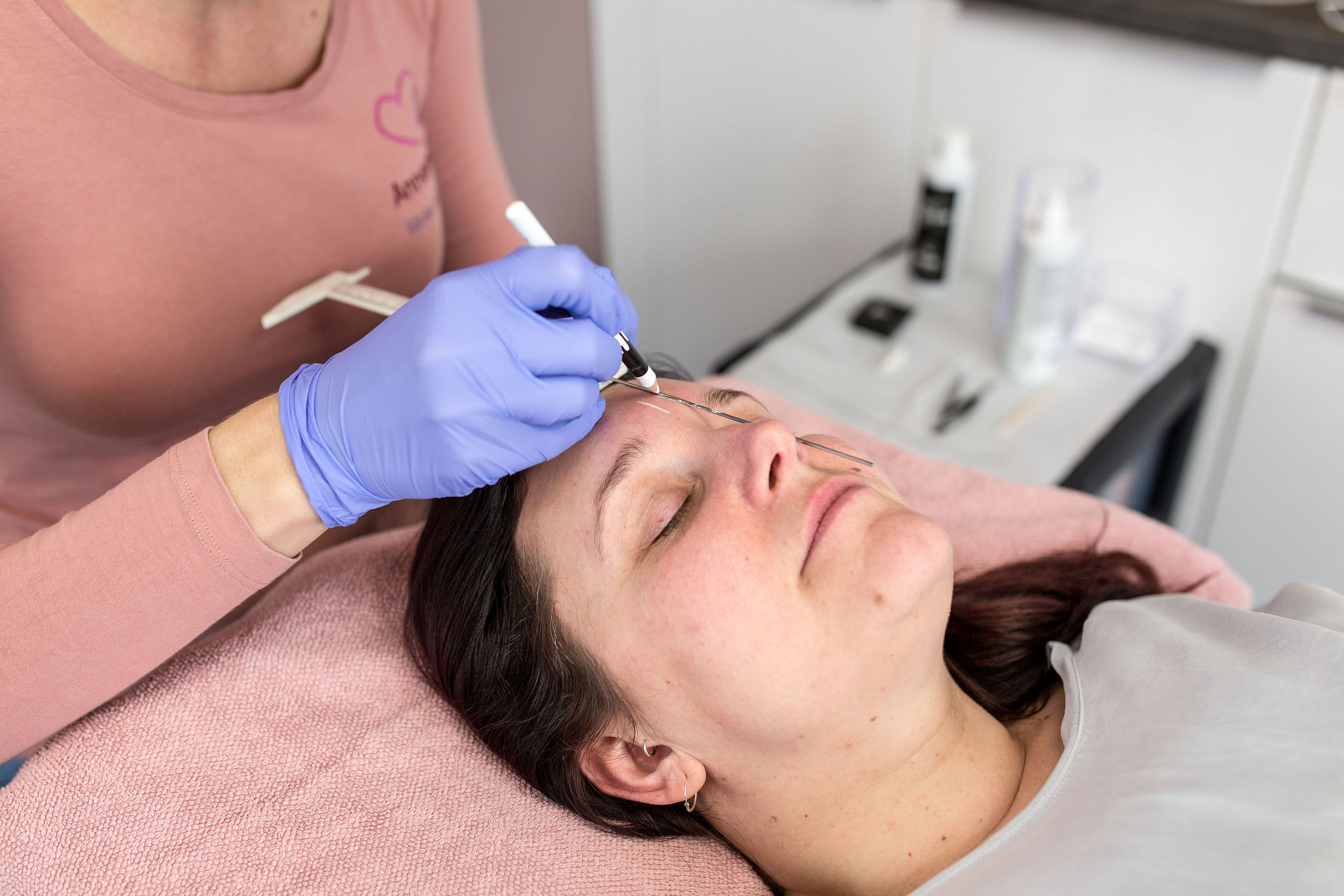 Bellalicious wenkbrauwbehandeling